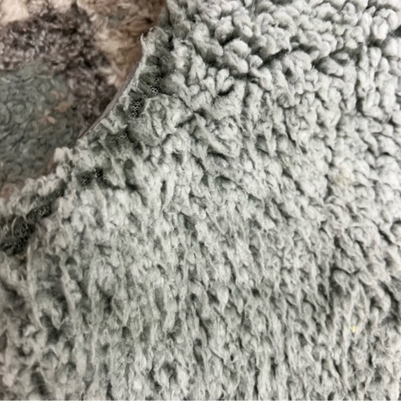 Katydid Teddy Bear Vest Womens Grey Sleeveless size medium - Picture 9 of 10